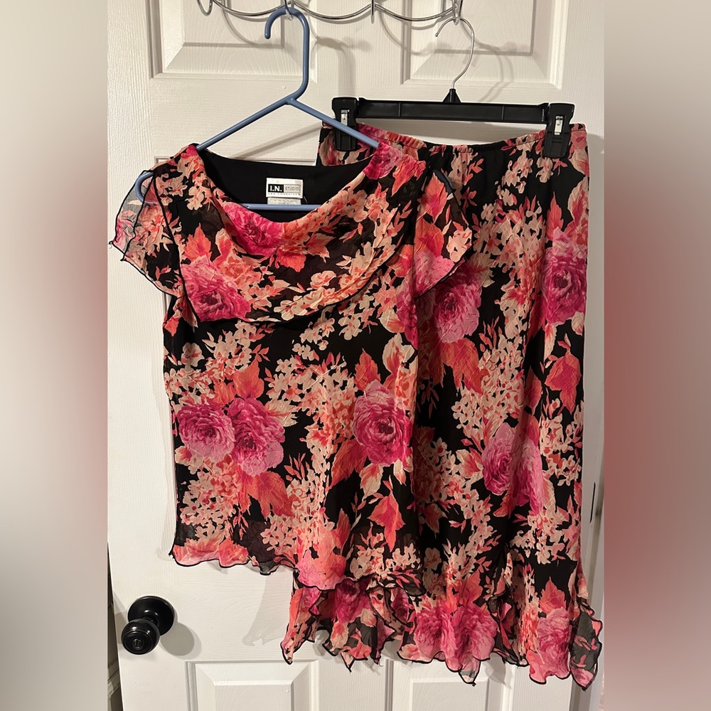 Floral skirt set, size 6